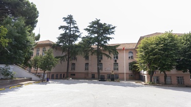 ASIRLIK MEKTEPLER - Üsküdar'ın 179 yıllık eğitim çınarı: Burhan Felek Anadolu Lisesi
