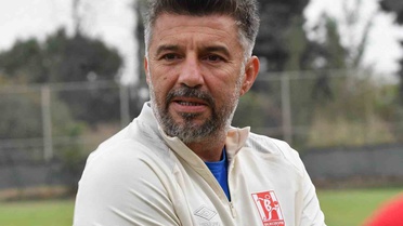 Balıkesirspor, Eskişehirspor'a 7-1 yenilgi sonrası Polat Çetin'le yollarını ayırdı