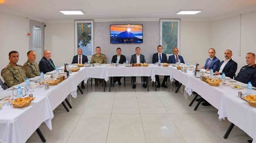 Bayburt'ta İl Emniyet Müdürü Erkol ve İl Müftüsü Danacı için veda yemeği düzenlendi