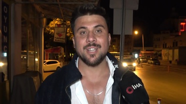 Burdur'da kız istemeye giden genç, meşaleler ve havai fişeklerle caddeyi aydınlattı