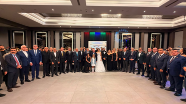 Çorum'da Mehmet Tahtasız'ın kızının düğününe Özgür Özel de katıldı