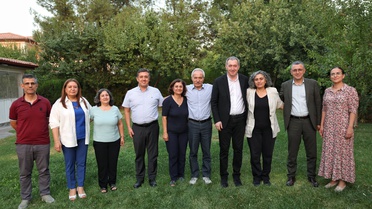 DEM Parti Eş Genel Başkanı Bakırhan, tahliye edilen Selçuk Mızraklı'yı ziyaret etti
