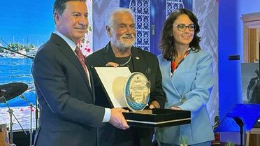 Fedon Kalyoncu'ya Muğla ve Bodrum Belediyesinden fahri turizm elçiliği beratı verildi