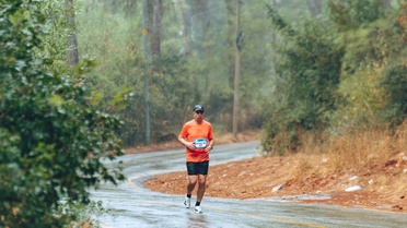 Muğla Ula Akyaka'da Gökova Run Fest, Barlas Kazancı'nın yarı maraton zaferiyle bitti