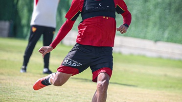 Göztepe, 12 Ekim'deki Eyüpspor maçı hazırlığını çift antrenmanla sürdürdü