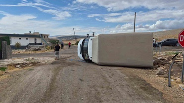İddiaya göre Gaziantep Araban'da kavşakta çarpışan araçlarda 2'si ağır 5 kişi yaralandı