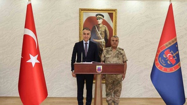 Karabük Valisi Çağatay, yeni atanan emniyet müdürü ve komutana iade-i ziyaret yaptı