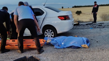 Mutluluk yolculuğu acıyla bitti! Düğün konvoyunda 2 kişi öldü