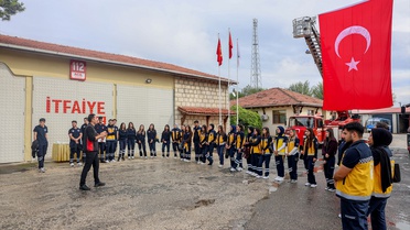 Kastamonu Taşköprü'de İtfaiye Haftası'nda öğrencilere ekipman tanıtımı yapıldı