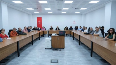 Kırklareli'nde uzmanlar aile hekimlerine gebelikte anne-bebek sağlığını anlattı