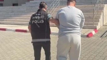 Manisa Akhisar'da 5 bin 47 sentetik hap ele geçirildi, otomobil sürücüsü tutuklandı