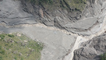 Nepal'de Himlung Himal'de çığda 2 Nepalli rehber öldü, 14 kişi kayıp