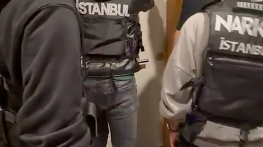 Sarıyer'de ev ve araçtaki operasyonda 8 kilo 850 gram metamfetamin ele geçirildi