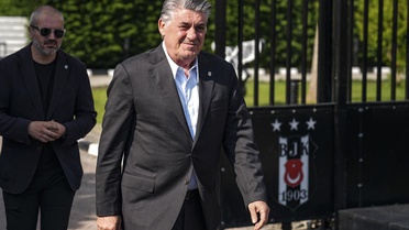 Serdal Adalı, yeni orta saha transferini duyurdu: Sülalesini İstanbul'a getirdim