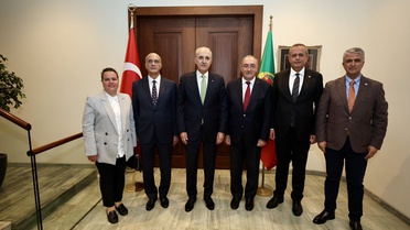 Kurtulmuş, Lizbon Büyükelçiliği'nde Koç'tan bilgi alıp personele başarı diledi