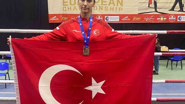 Kütahya Ahmet Arabacı Spor Kulübü sporcusu Elif Kaya, 70 kiloda Avrupa ikincisi oldu