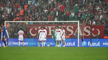 A Milli Takım İtalya'ya 4-1 yenildi, Hacıosmanoğlu ve Montella istifaya çağrıldı