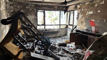 Ankara Mamak'ta apartman yangınında mahsur kalan anne ve oğlunu itfaiye kurtardı