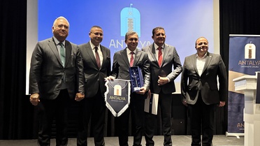 Antalya Valisi Şahin, COP31'in kent turizmini 2027 sonrası dönüştüreceğini söyledi.