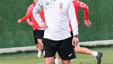 Balıkesirspor'da 7-1'lik yenilgi Polat Çetin'in sonu oldu, Cem Kavçak'la anlaşıldı