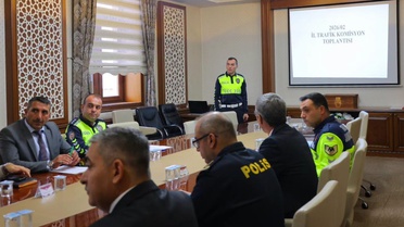 Bayburt'ta trafik komisyonu Vali Eldivan başkanlığında toplanarak yeni kararlar aldı