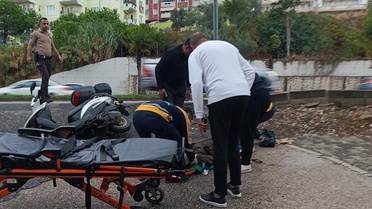 Bursa Mudanya'da motosiklet devrildi, sürücü ağır yaralanıp hastaneye sevk edildi