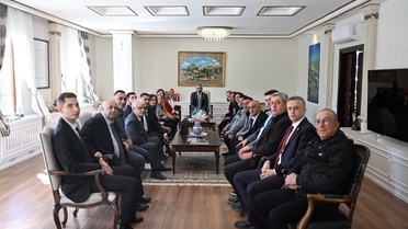 CHP Edirne İl Başkanı Becan ve yönetim kurulu, Vali Sezer'i makamında ziyaret etti