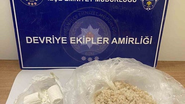 Keşan'da taksiden 132,32 gram metamfetamin ve 25,29 gram kokain çıktı, 2 kişi tutuklandı