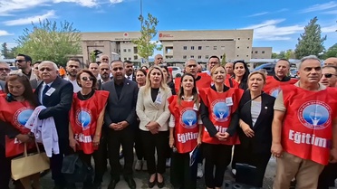 Eğitim-İş üyeleri, Osmaniye'de öldürülen öğretmen için Bakan Tekin'e seslendi