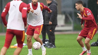 Galatasaray, Kasımpaşa maçı öncesi Kemerburgaz'da iki antrenman yaptı