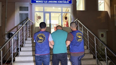 Iğdır JASAT, nitelikli hırsızlıktan 11 yıl 3 gün hapis cezası olan M.D.'yi yakaladı