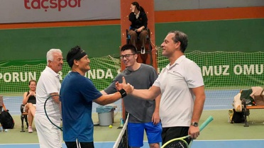 İstanbul'da Çin-Türkiye 55. yılı İpek Yolu Kupası tenis turnuvasına 150 kişi katıldı