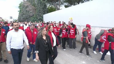 İzmir Kemalpaşa'da DİSK ve maden işçileri OMYA'nın yetki itirazını protesto etti