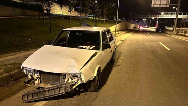 Kastamonu'da kamyon ile iki otomobilin çarpıştığı zincirleme kazada 1 kişi yaralandı