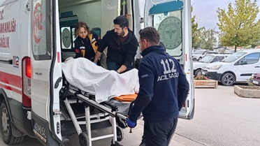 Konya Beyşehir'de kamyon kasasından düşen kişi hastanede tedavi altına alındı.