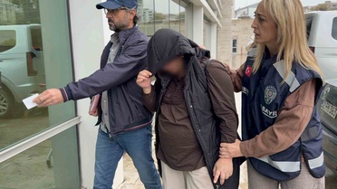 Samsun Canik'te AVM'den yaklaşık 20 bin liralık kıyafet çalan kadın gözaltına alındı