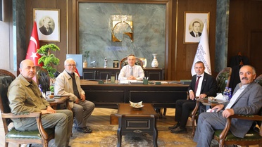 Şehit Aileleri Yardımlaşma Derneği'nden TOGÜ Rektör Prof. Dr. Fatih Yılmaz'a ziyaret