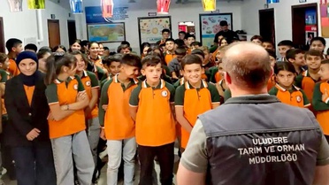 Şırnak Uludere'de Ortasu Ortaokulu öğrencilerine kuduz ve korunma eğitimi verildi
