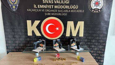 Sivas merkezli 4 ilde silah operasyonunda 11 şüpheliden 2'si tutuklandı