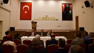 Tekirdağ'da 29 Ekim Cumhuriyet Bayramı hazırlıkları İl Milli Eğitim'de ele alındı