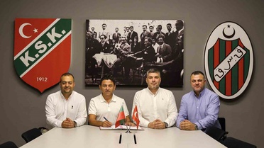Karşıyaka, teknik direktörlüğe 50 yaşındaki Zafer Uysal'ı getirdi