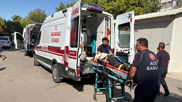 Adıyaman Samsat'ta tütün işçilerinin minibüsü devrildi, 12 kişi yaralandı