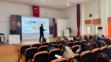 Tekirdağ'da çocuk ve sevgi evleri personeline afet farkındalık eğitimi verildi