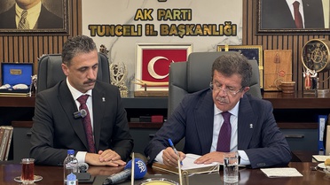 AK Parti'li Zeybekci, Tunceli'de 'Türkiye Yüzyılı Buluşmaları' programında konuştu: