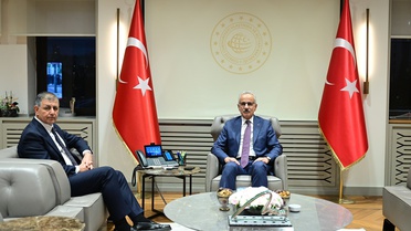 Ulaştırma Bakanı Uraloğlu, İzmir Büyükşehir Başkanı Tugay ile İzmir ulaşımını görüştü