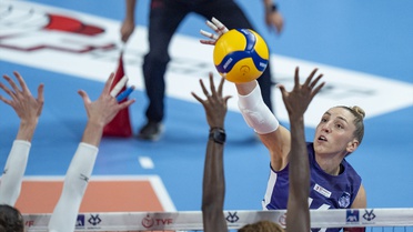 Kadınlar AXA Sigorta Kupa Voley'de Beşiktaş, Afyon Belediye YÜNTAŞ'ı 3-1 mağlup etti