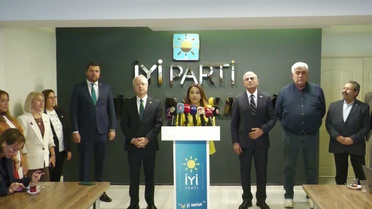 İYİ Partili Kırkpınar fon iddialarını 2001 krizi sonrası en organize soygun saydı