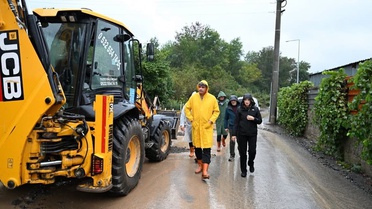 Kartepe Belediye Başkanı Kocaman, yağıştan etkilenen mahallelerde inceleme yaptı