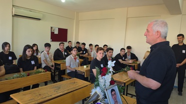 Kozan'da kazada ölen Selçuk Kelebekli'nin sırasına arkadaşları fotoğrafını koydu