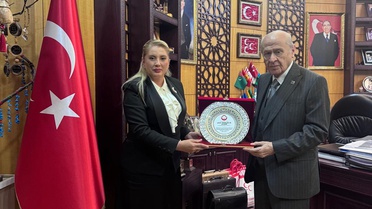 MHP Genel Başkanı Bahçeli, Türkiye Şehit Yakınları ve Gaziler Dayanışma Vakfı Başkanı Gürs ile görüştü